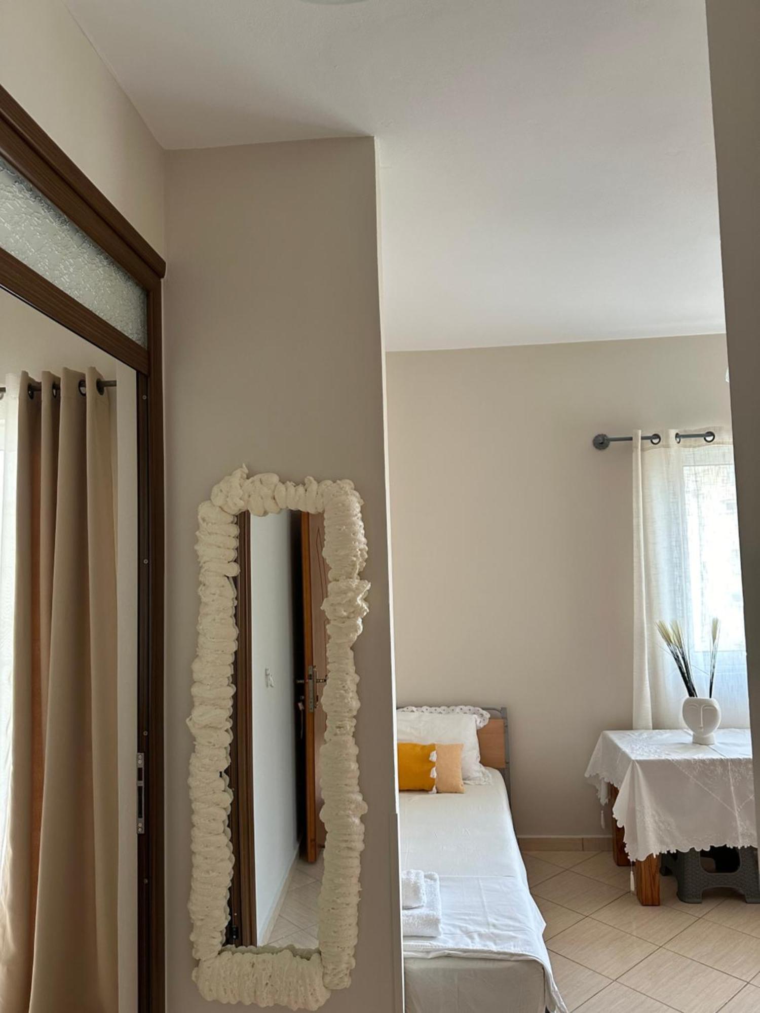 Vila Lemon Tree Sarande Bagian luar foto